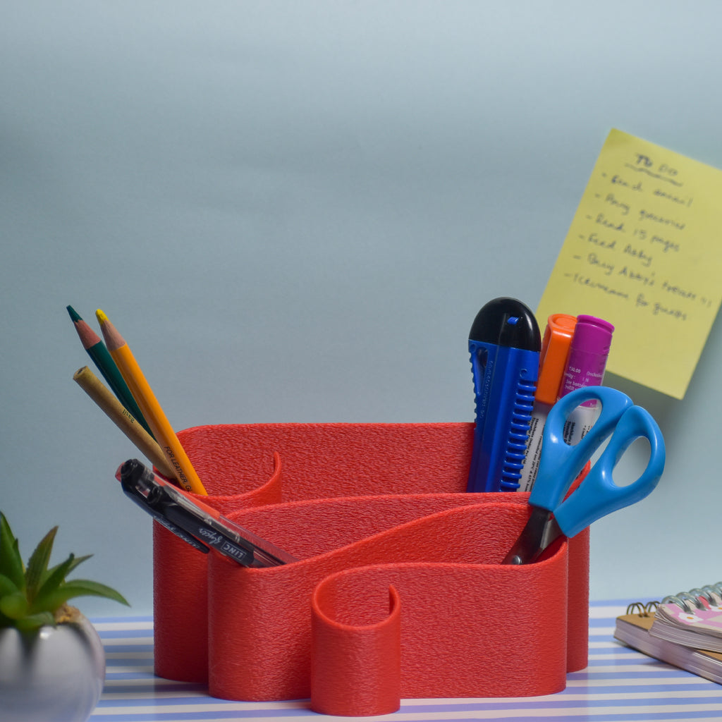 Flowing Line Desk Organiser