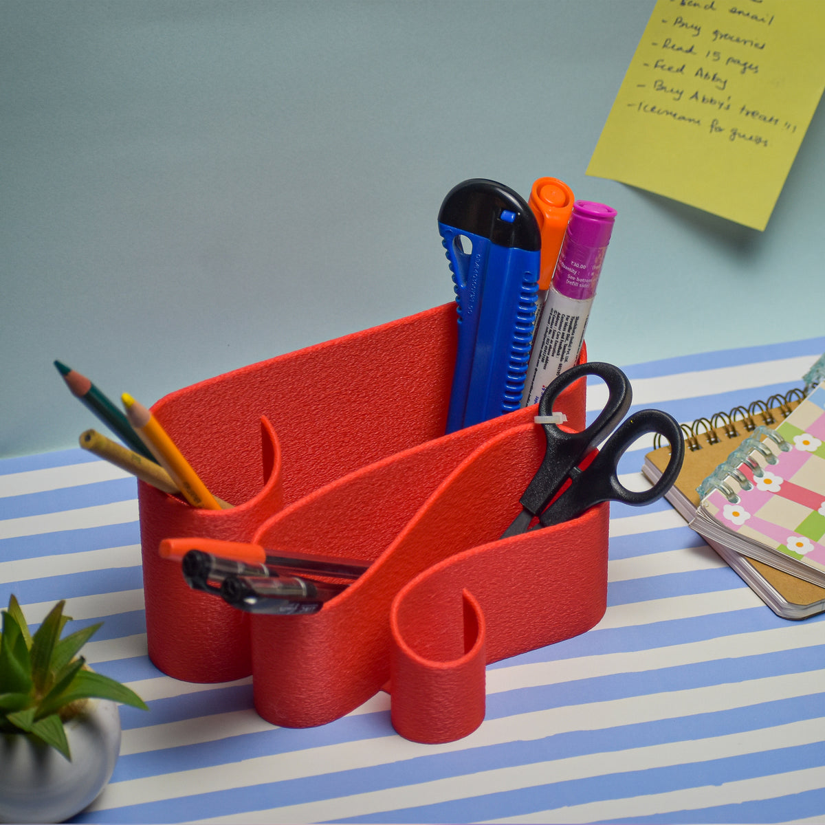 Flowing Line Desk Organiser
